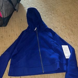 Lululemon Scuba